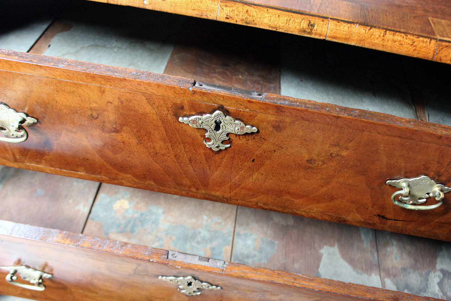A Delightful Queen Anne Period Walnut Chest of Drawers c.1710