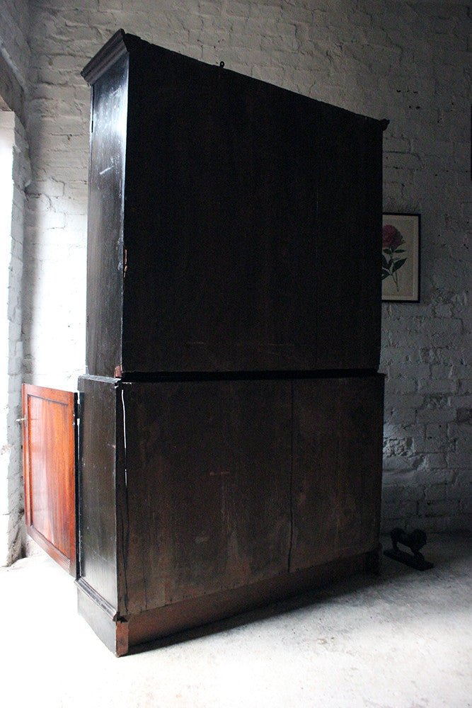A Beautiful Regency Period Mahogany Astragal Glazed Bookcase c.1820