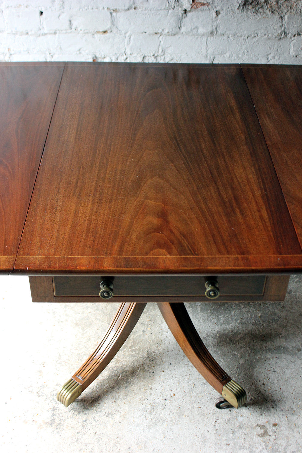 A Good Regency Period Inlaid Mahogany Pedestal Pembroke Table c.1825