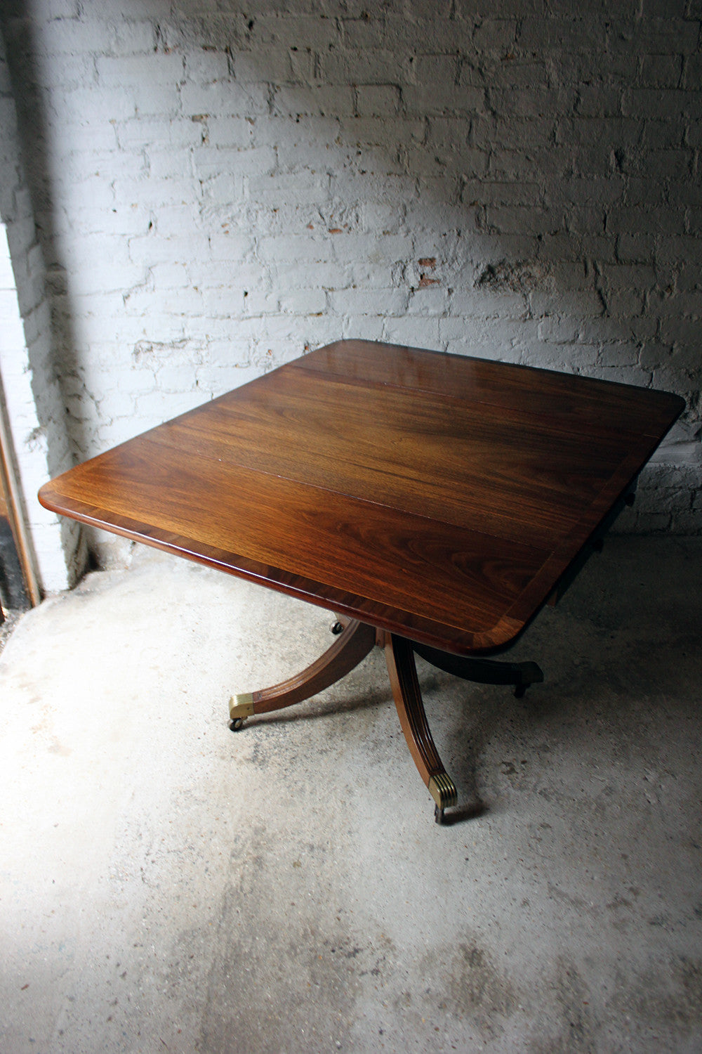A Good Regency Period Inlaid Mahogany Pedestal Pembroke Table c.1825