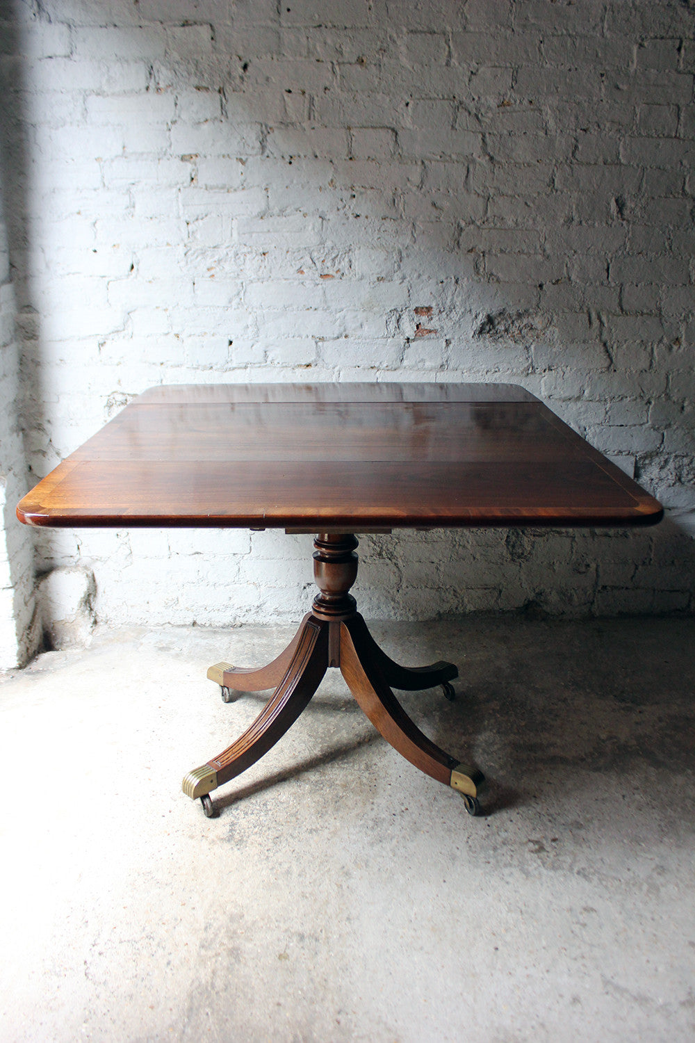 A Good Regency Period Inlaid Mahogany Pedestal Pembroke Table c.1825