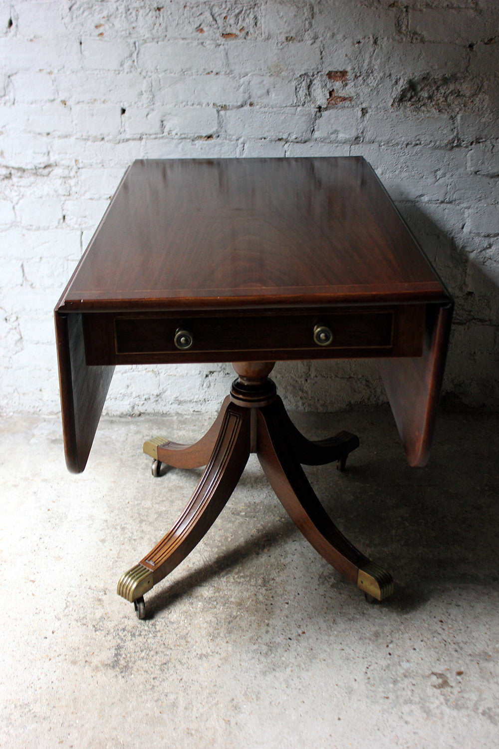 A Good Regency Period Inlaid Mahogany Pedestal Pembroke Table c.1825