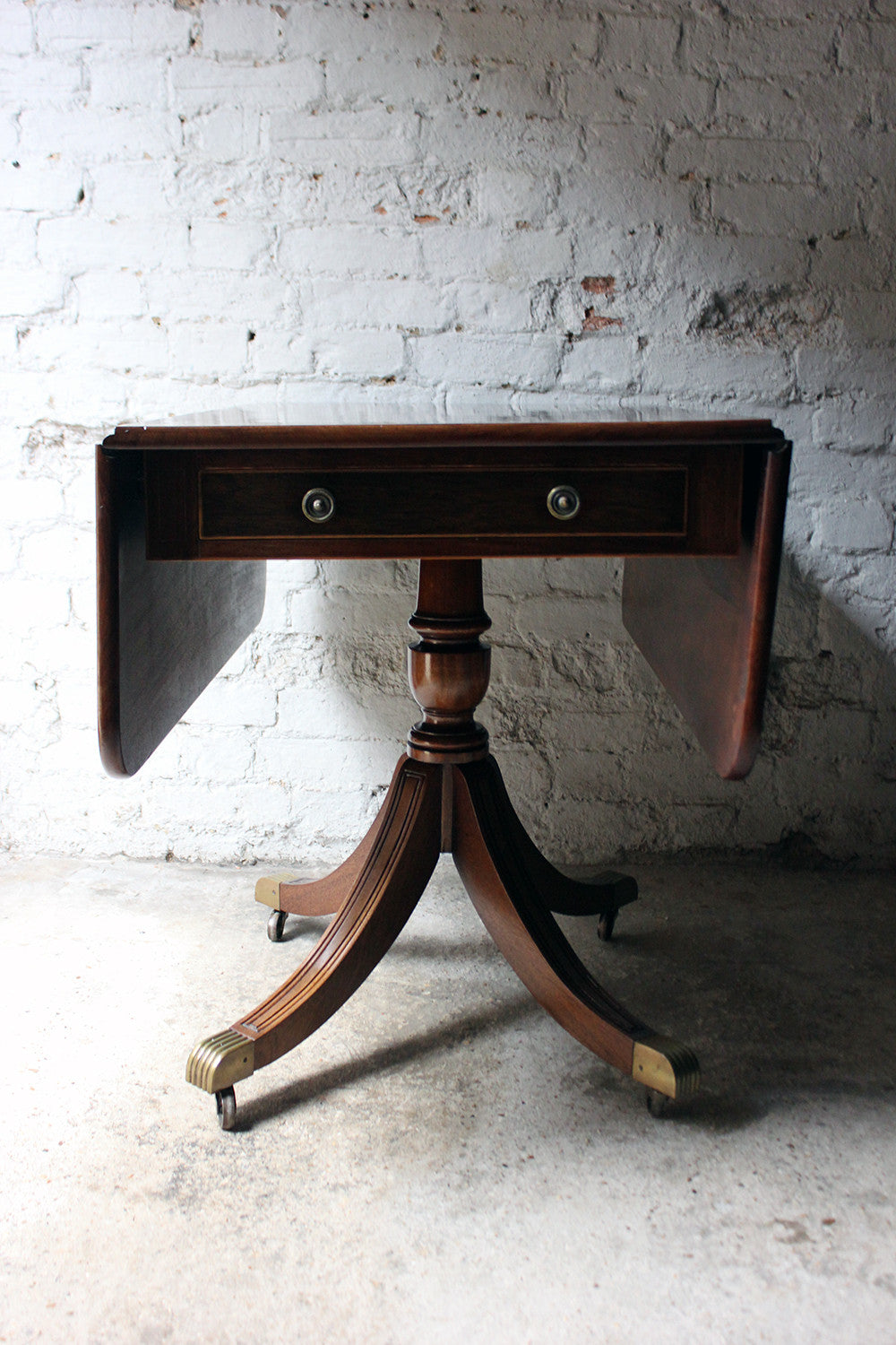 A Good Regency Period Inlaid Mahogany Pedestal Pembroke Table c.1825