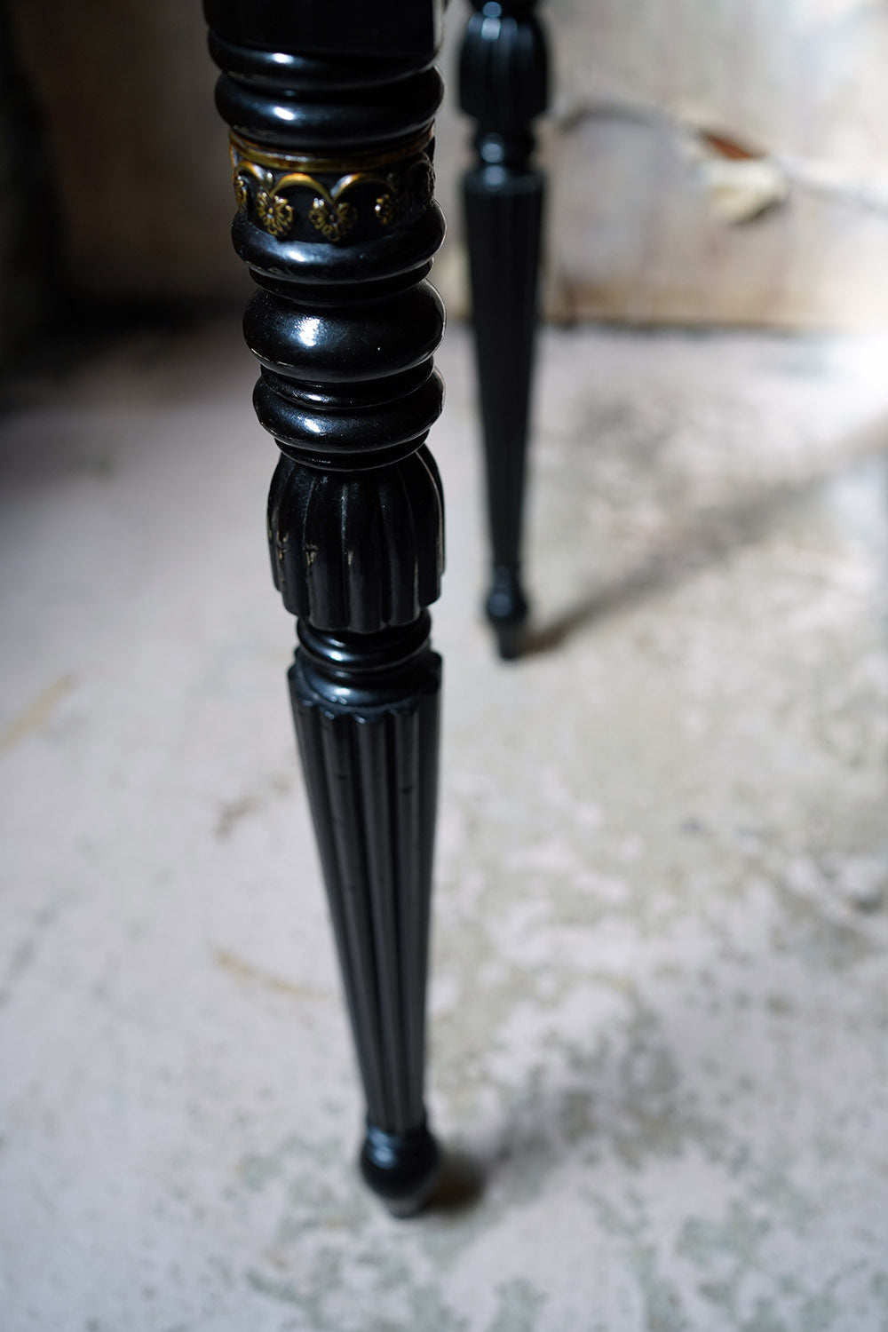 A Fine Late Regency Period Rosewood & Ebonised Side Table c.1825-35