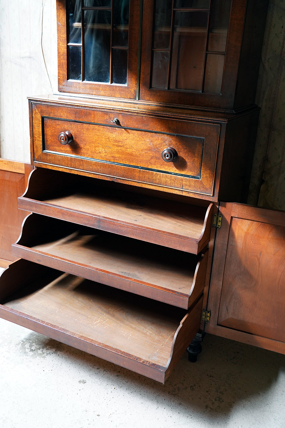 A Good Quality Regency Mahogany Secretaire Bookcase c.1825-30