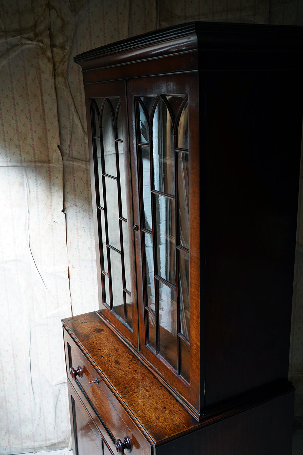 A Good Quality Regency Mahogany Secretaire Bookcase c.1825-30