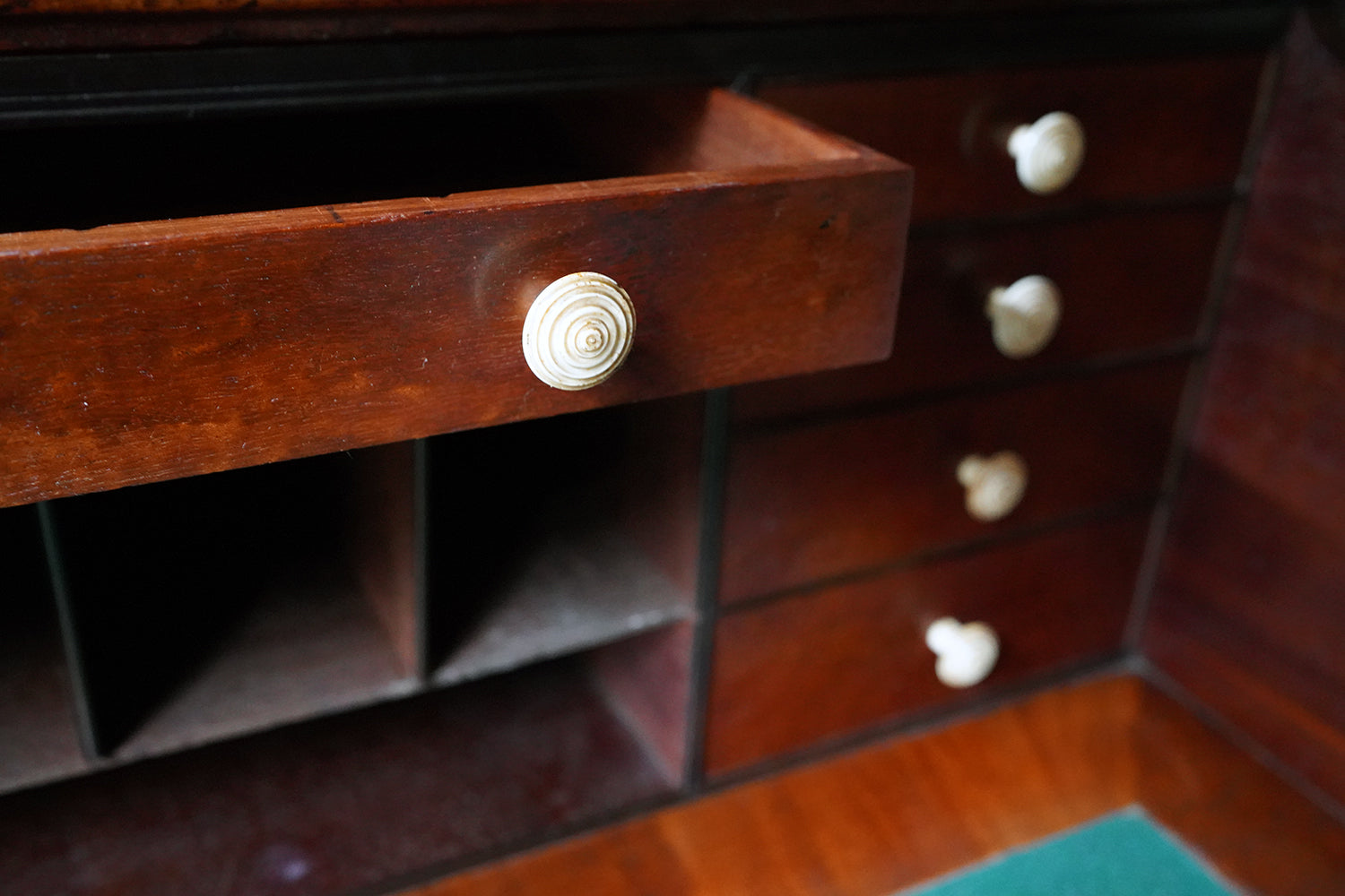 A Good Quality Regency Mahogany Secretaire Bookcase c.1825-30