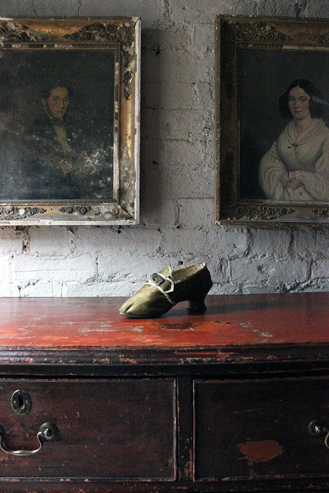 A Glorious 18thC Silk Ladies Shoe c.1730-55