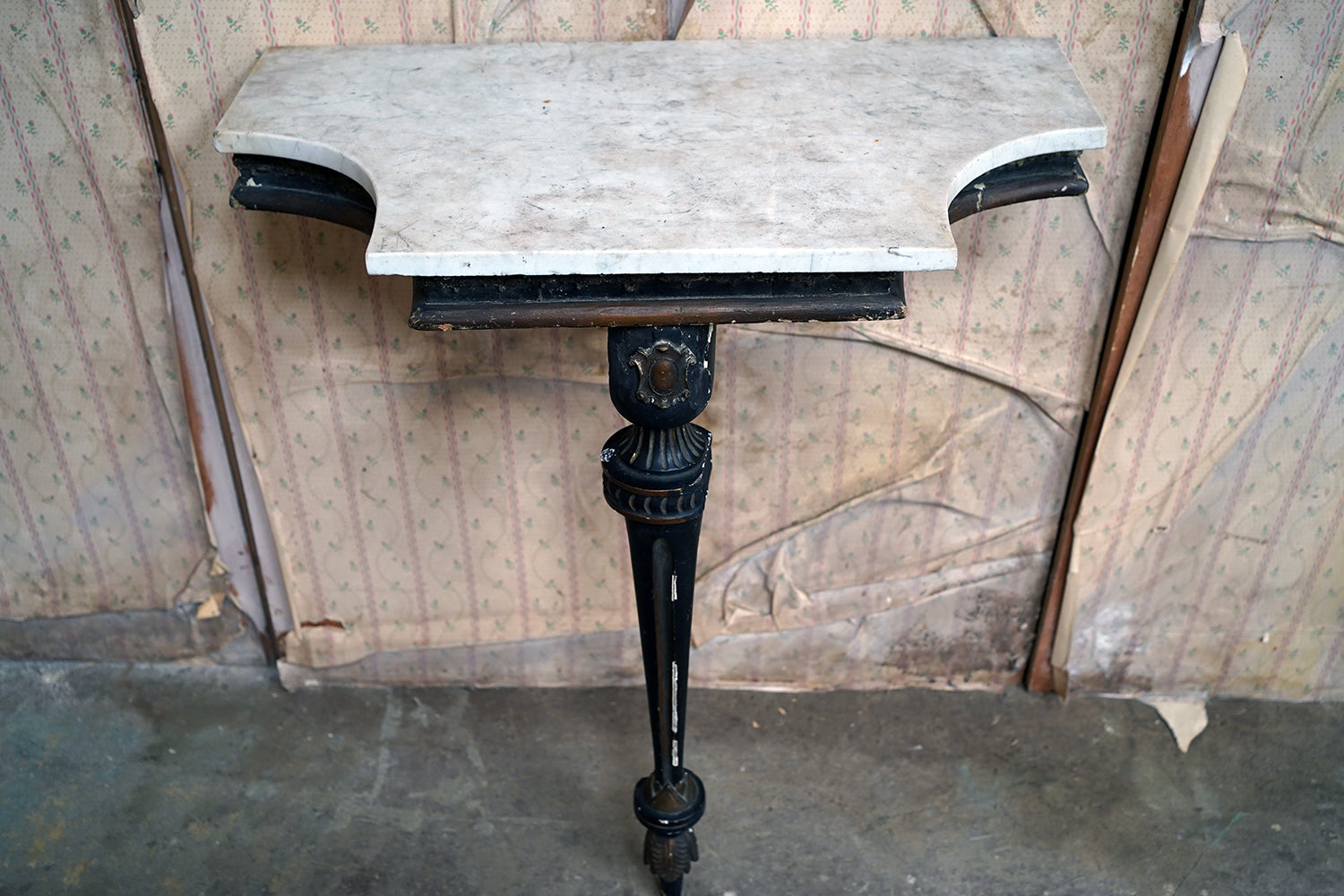 A 19thC Marble Topped Ebonised & Parcel Gilt Console Table c.1870