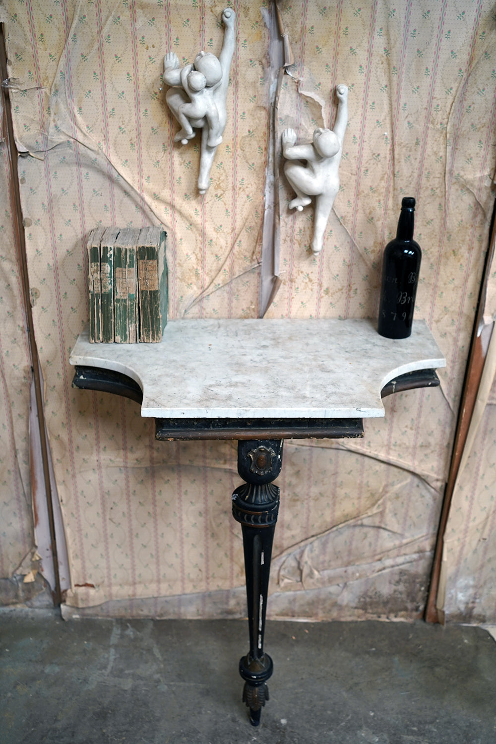 A 19thC Marble Topped Ebonised & Parcel Gilt Console Table c.1870