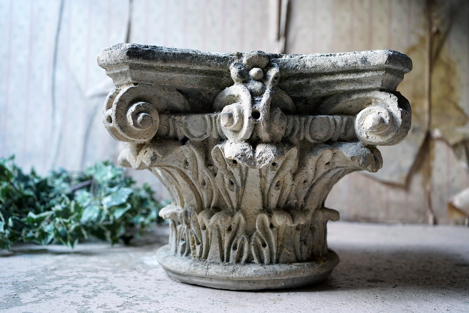 A Good Early 20thC Carved Stone Corinthian Capital
