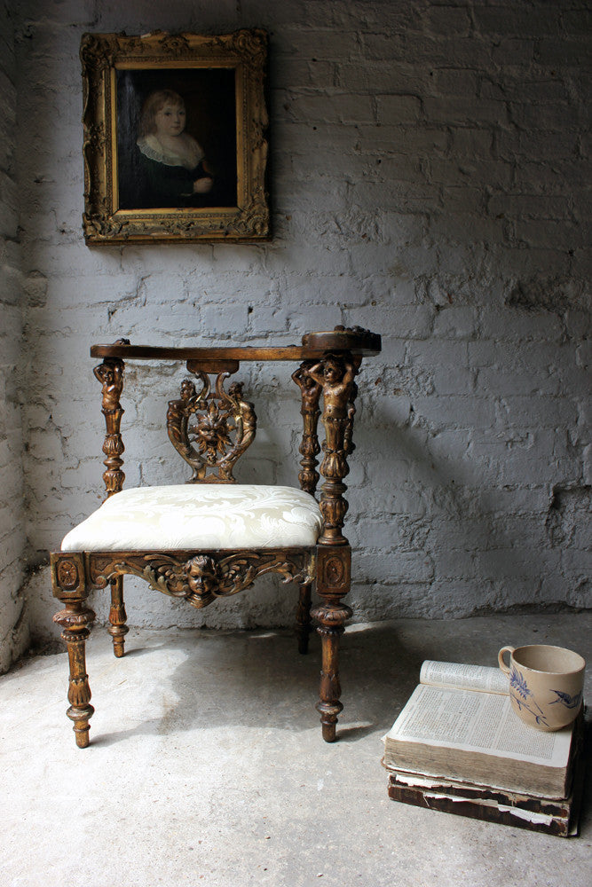 A Fine Early 19thC Italian Giltwood Corner Armchair c.1820