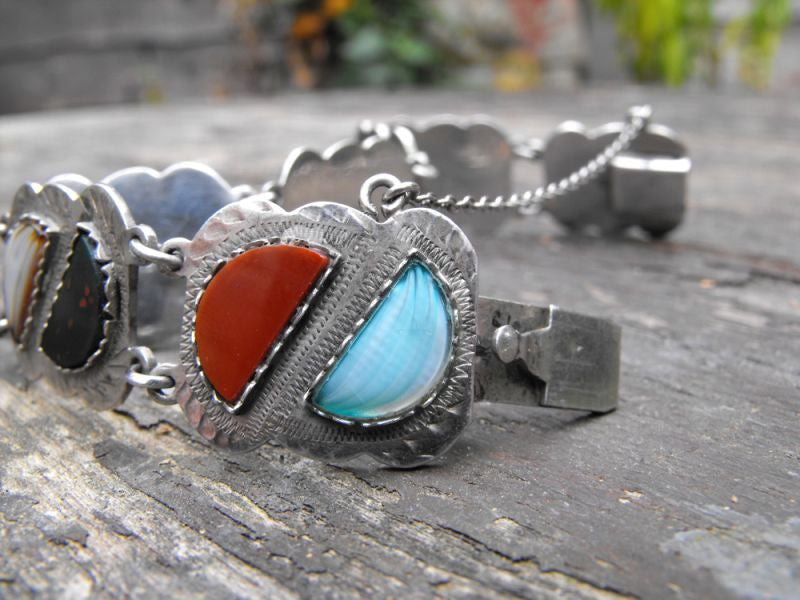 A Fine Mid 20thC Scottish Silver & Agate Hardstone Bracelet, Hallmarked for The Ward Brothers, Glasgow 1957