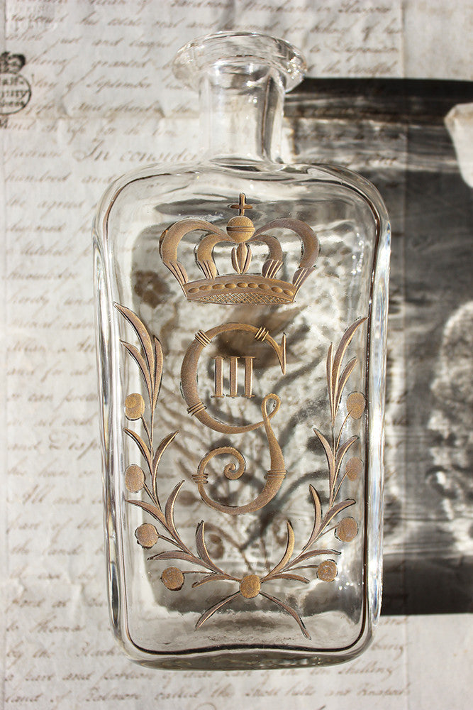 A Beautiful Pair of c.1800 Swedish Glass Flasks 'Brännvinsflaskor ' Gilt Decorated for Gustav III c.1771-92
