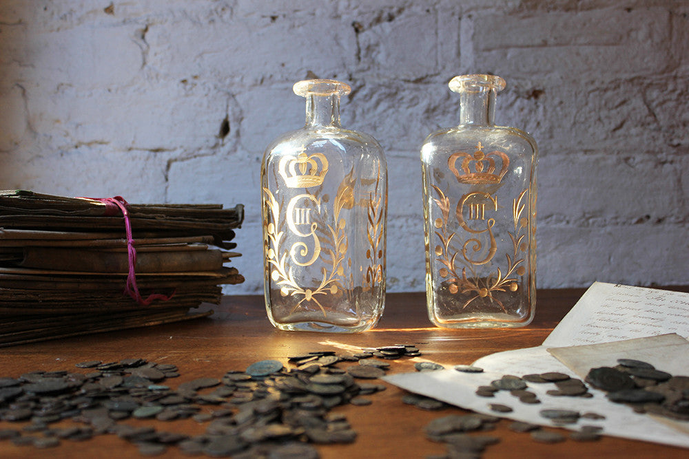 A Beautiful Pair of c.1800 Swedish Glass Flasks 'Brännvinsflaskor ' Gilt Decorated for Gustav III c.1771-92