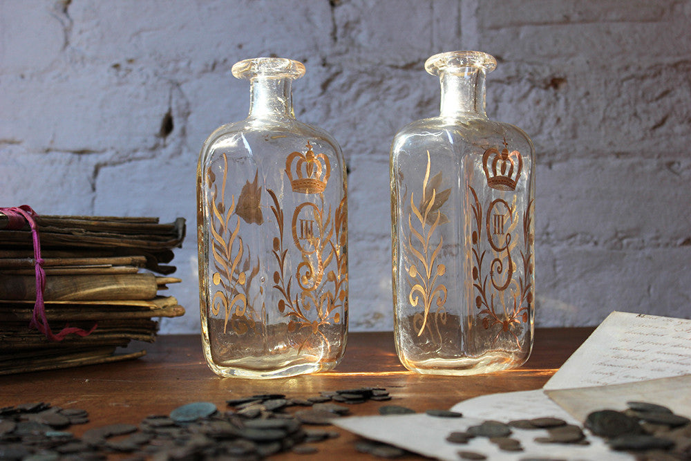 A Beautiful Pair of c.1800 Swedish Glass Flasks 'Brännvinsflaskor ' Gilt Decorated for Gustav III c.1771-92