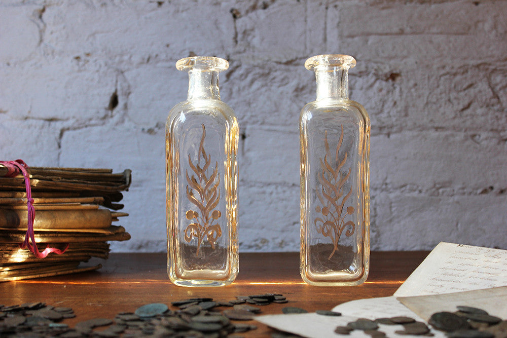 A Beautiful Pair of c.1800 Swedish Glass Flasks 'Brännvinsflaskor ' Gilt Decorated for Gustav III c.1771-92