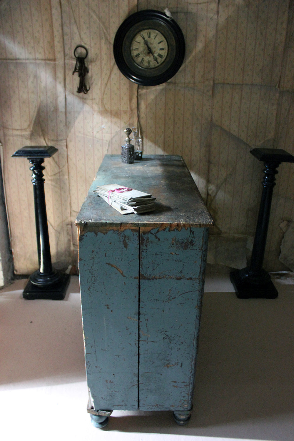 A Decorative Teal Painted Pine Chest of Drawers c.1900-15
