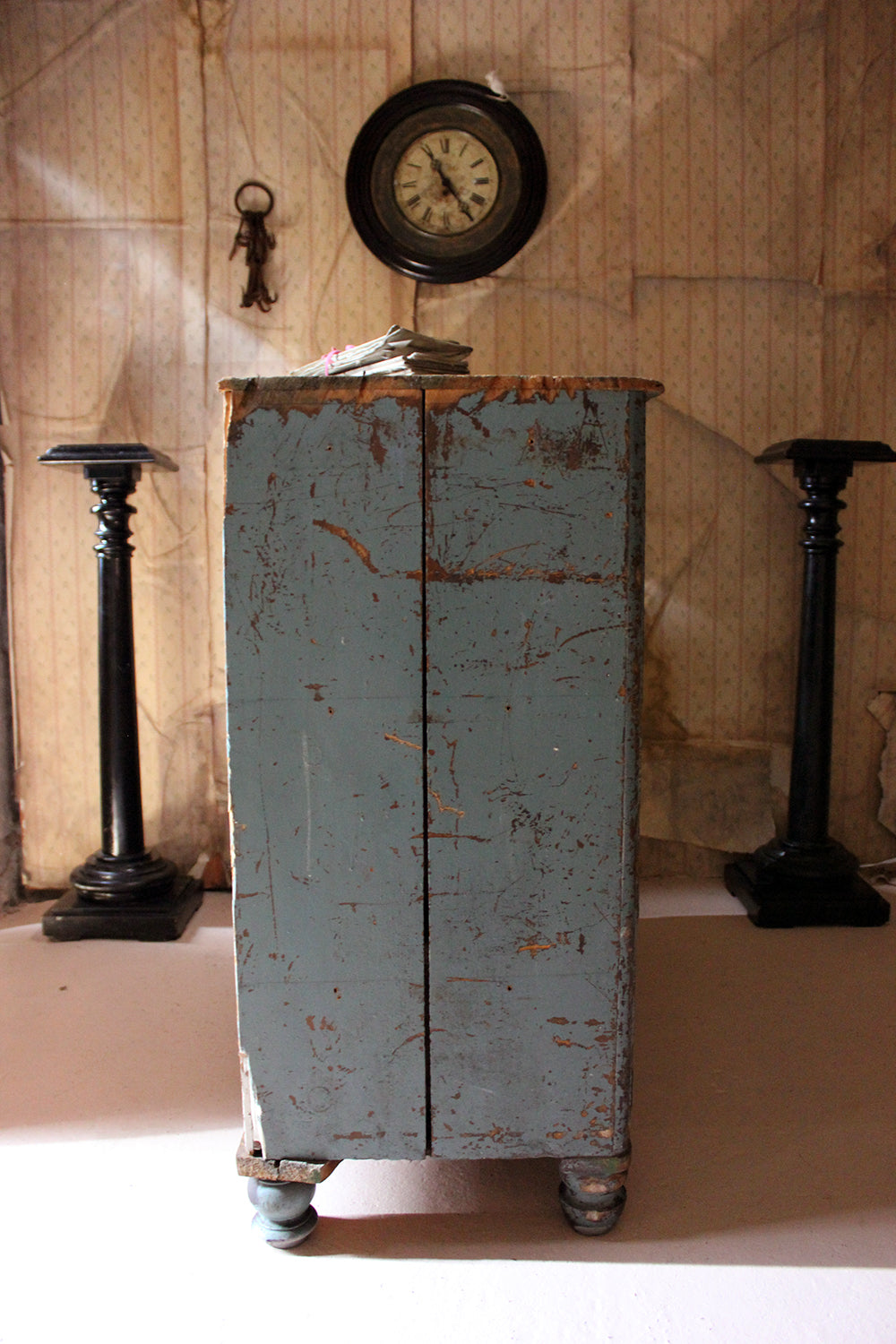 A Decorative Teal Painted Pine Chest of Drawers c.1900-15