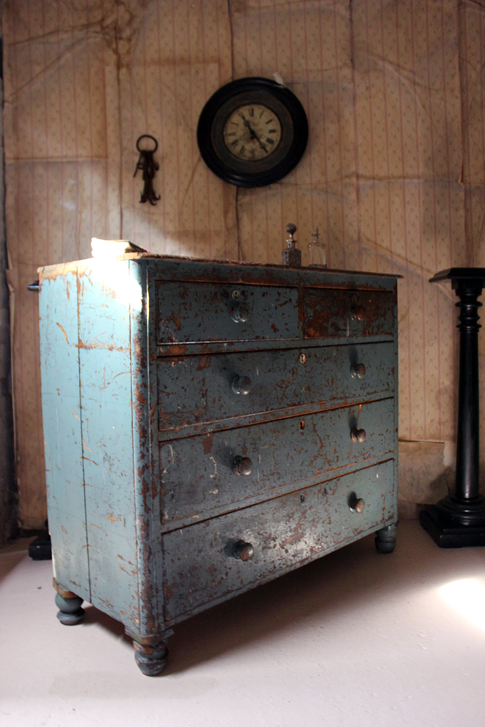 A Decorative Teal Painted Pine Chest of Drawers c.1900-15