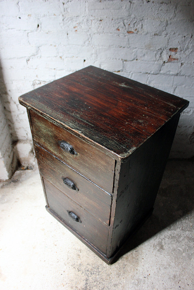 A Decorative Victorian Scumbled Pine Pillar Chest Of Three Drawers c.1870