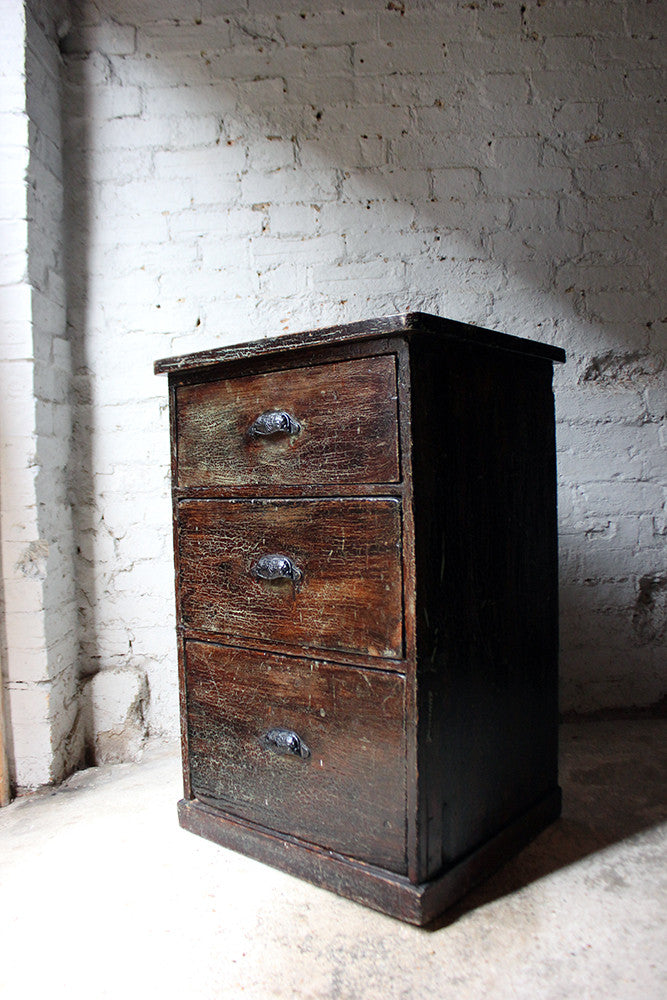 A Decorative Victorian Scumbled Pine Pillar Chest Of Three Drawers c.1870