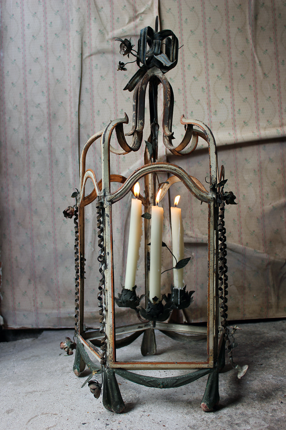A Glorious Early 19thC French Tôle Peinte Hexagonal Hall Lantern c.1810