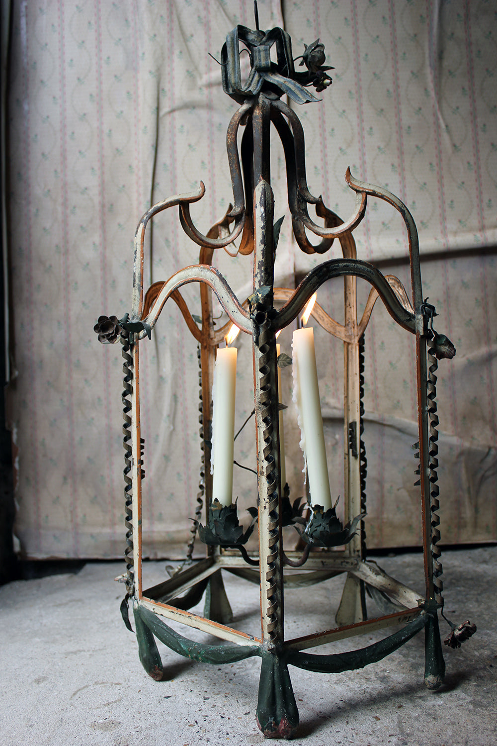 A Glorious Early 19thC French Tôle Peinte Hexagonal Hall Lantern c.1810