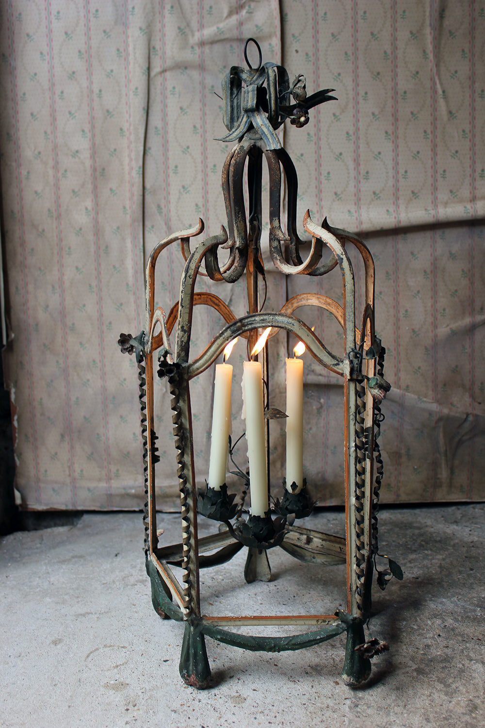 A Glorious Early 19thC French Tôle Peinte Hexagonal Hall Lantern c.1810