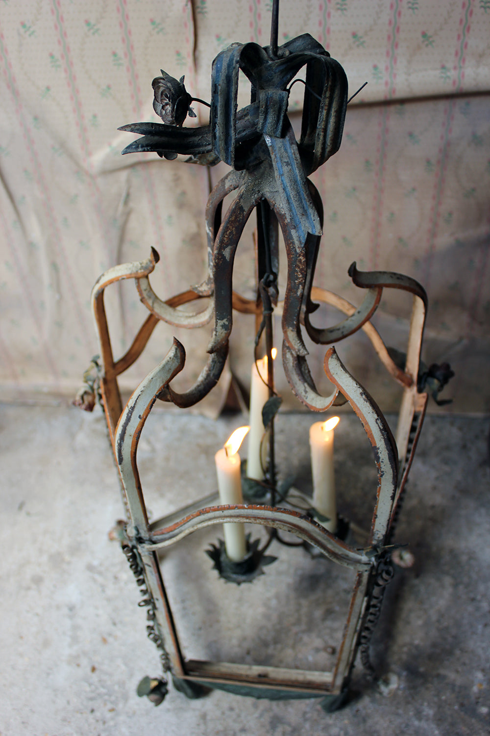 A Glorious Early 19thC French Tôle Peinte Hexagonal Hall Lantern c.1810