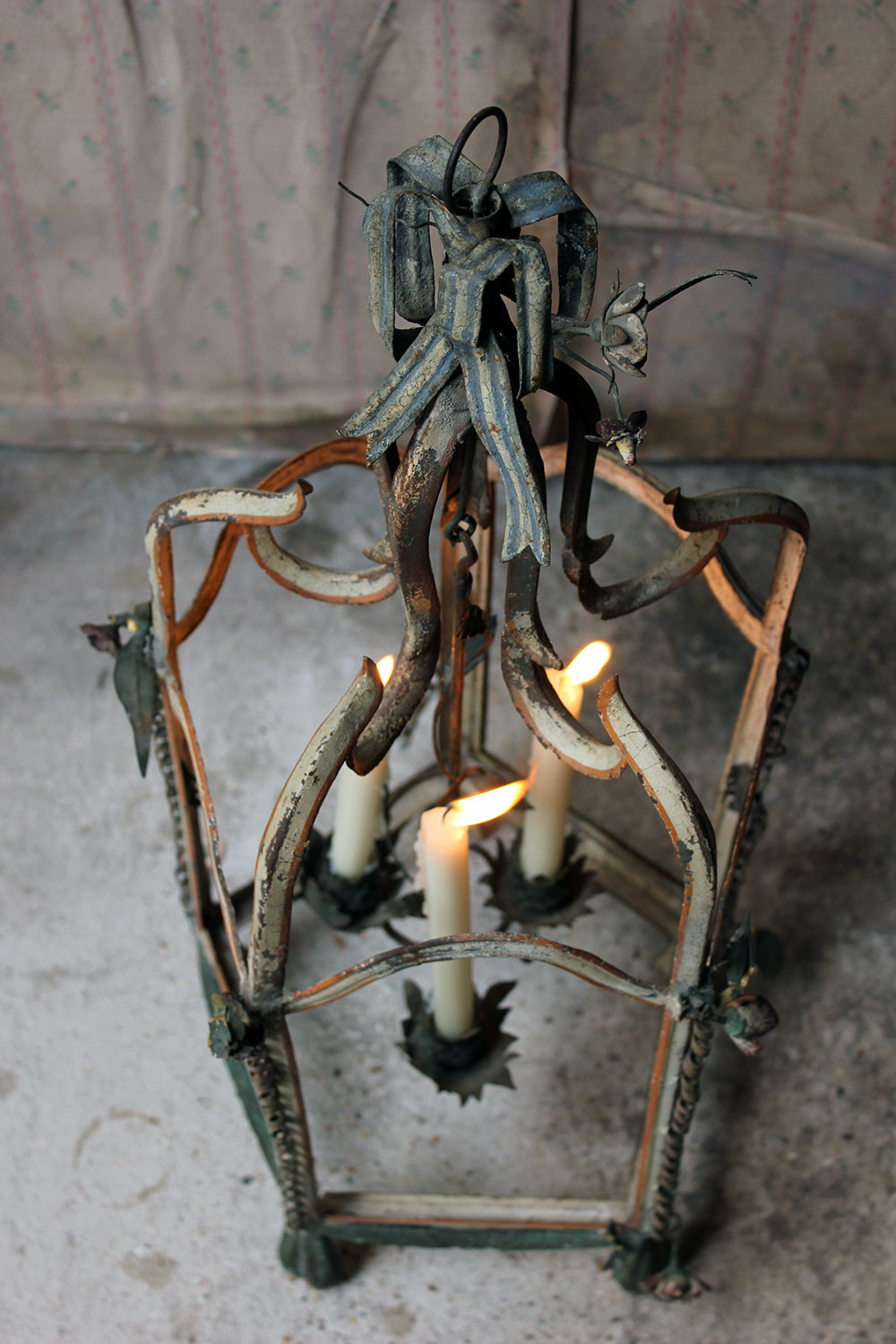 A Glorious Early 19thC French Tôle Peinte Hexagonal Hall Lantern c.1810