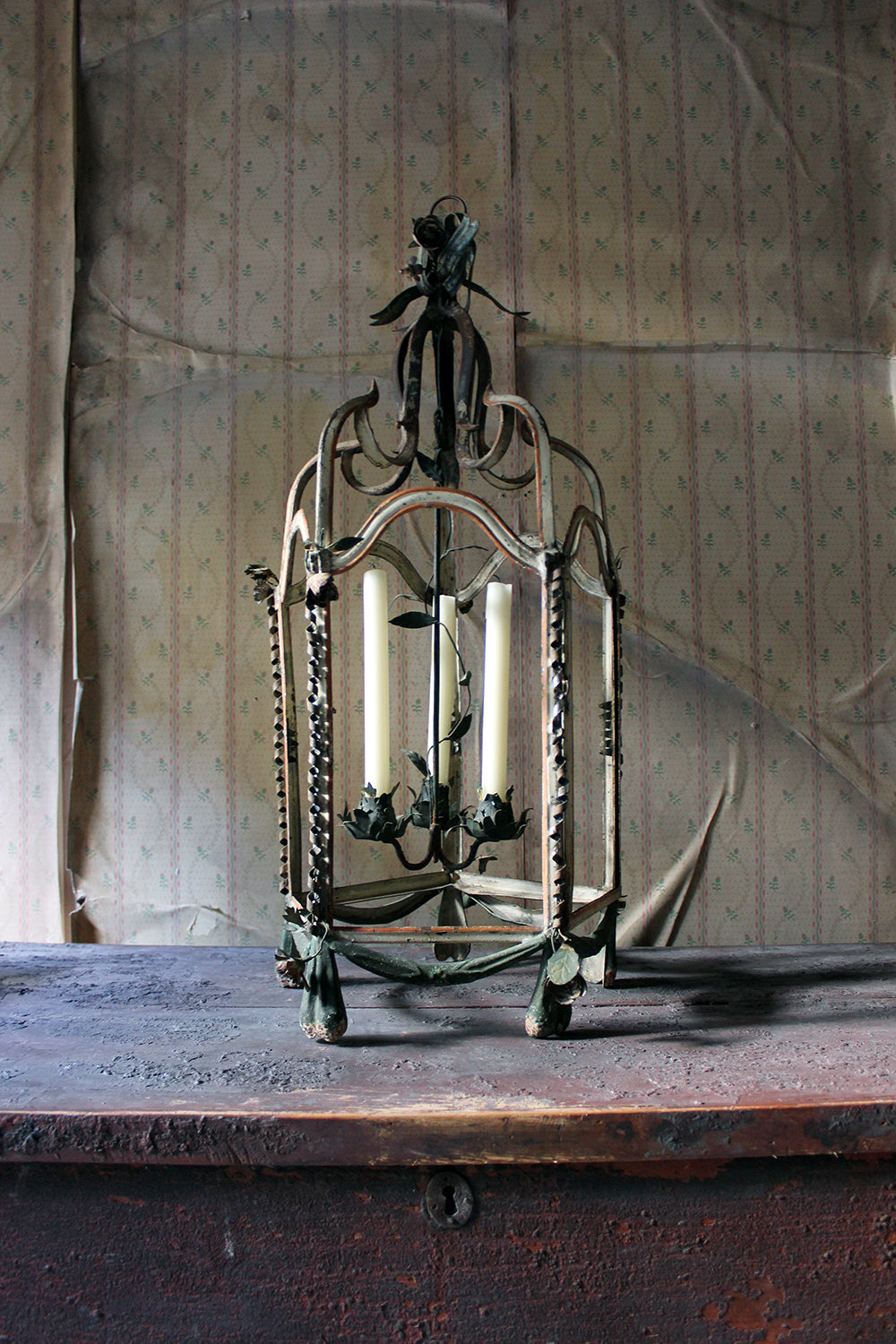 A Glorious Early 19thC French Tôle Peinte Hexagonal Hall Lantern c.1810