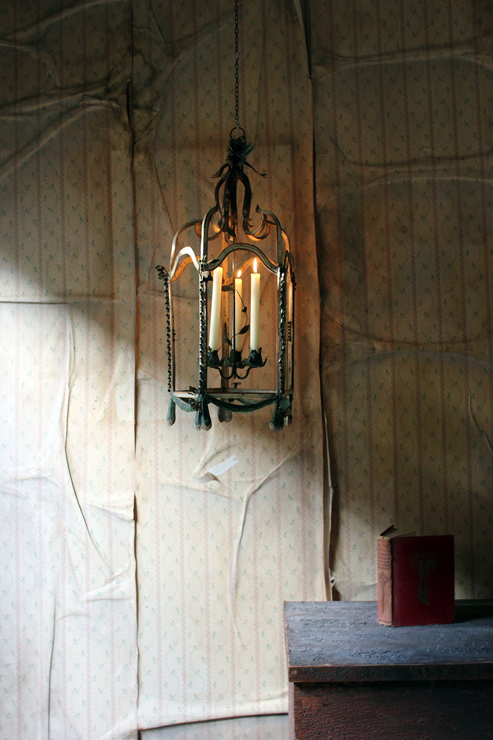 A Glorious Early 19thC French Tôle Peinte Hexagonal Hall Lantern c.1810