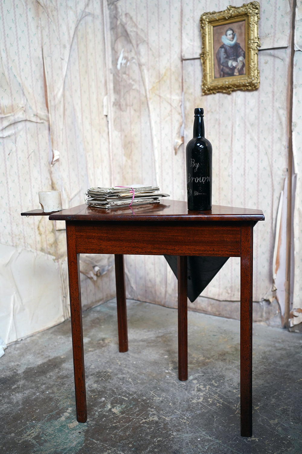 A George III Mahogany Triangular Drop-Leaf Corner Table c.1760-70