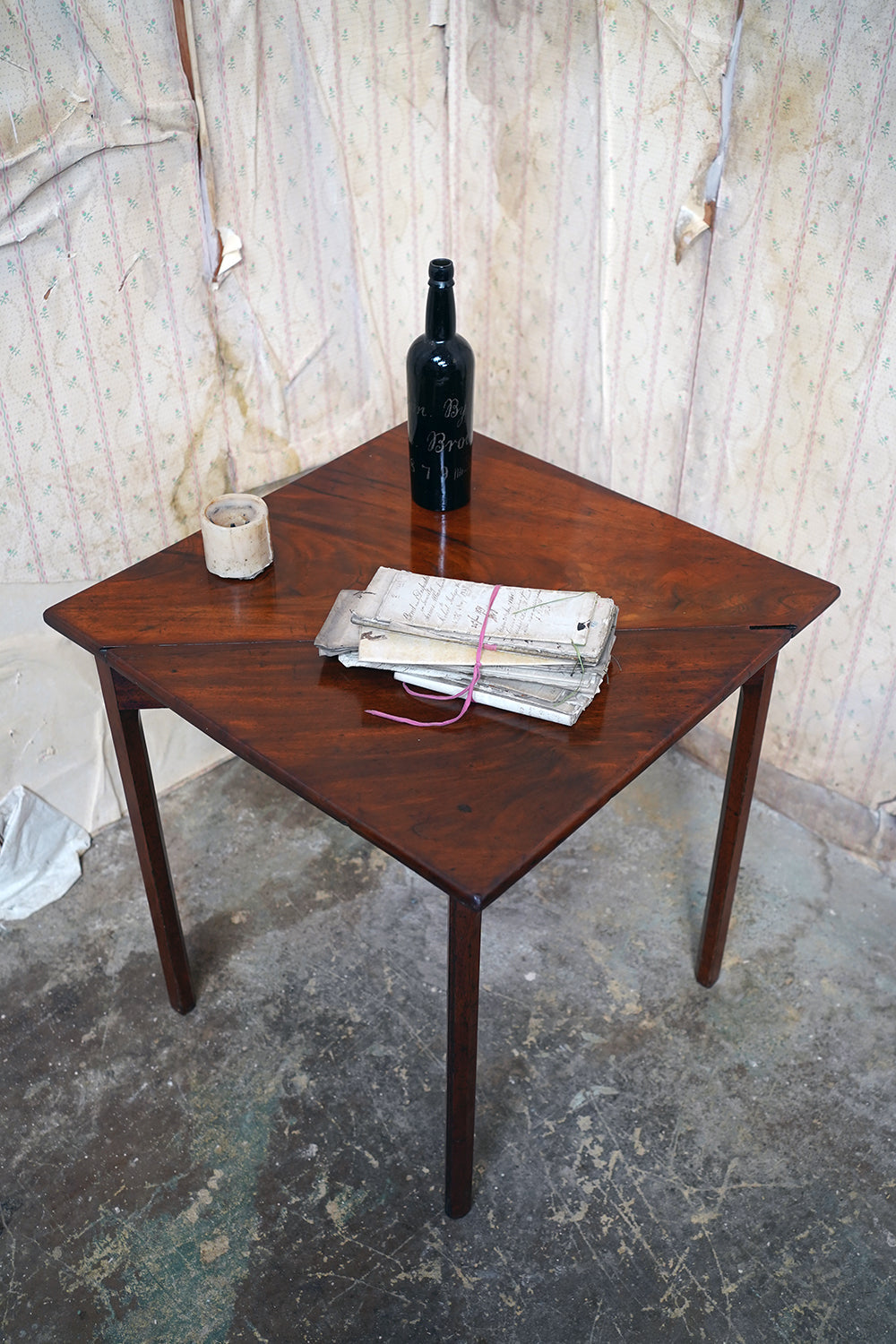 A George III Mahogany Triangular Drop-Leaf Corner Table c.1760-70