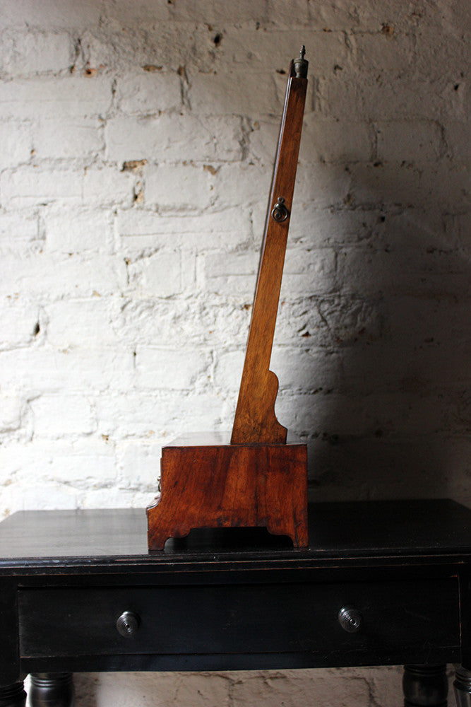 A Fine George II Period Figured Walnut Three-Drawer Dressing Mirror c.1730