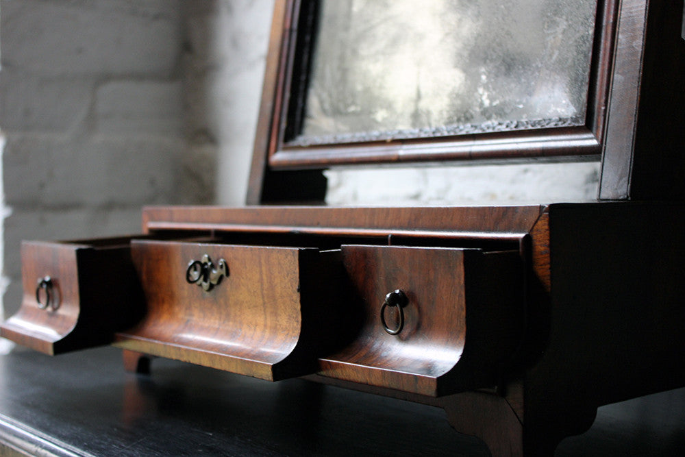 A Fine George II Period Figured Walnut Three-Drawer Dressing Mirror c.1730