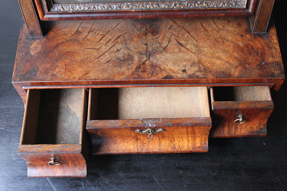 A Fine George II Period Figured Walnut Three-Drawer Dressing Mirror c.1730