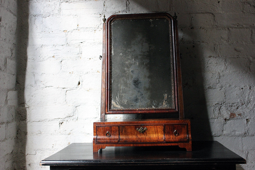 A Fine George II Period Figured Walnut Three-Drawer Dressing Mirror c.1730