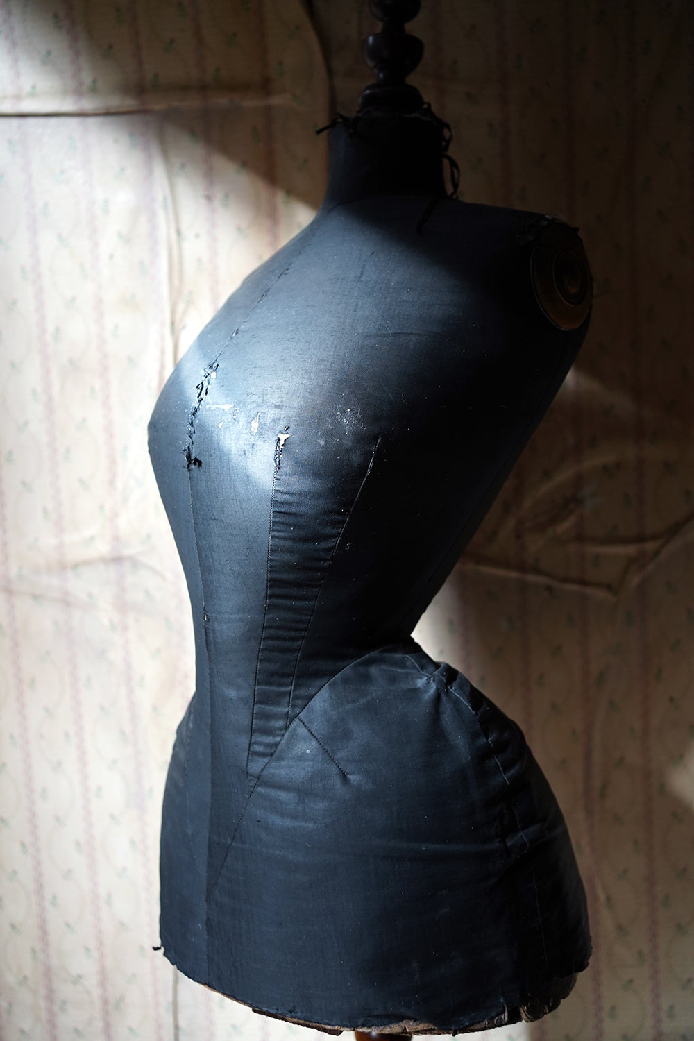 A Good Late Victorian Wasp-Waisted Shop Display Mannequin by Wells & Son, London