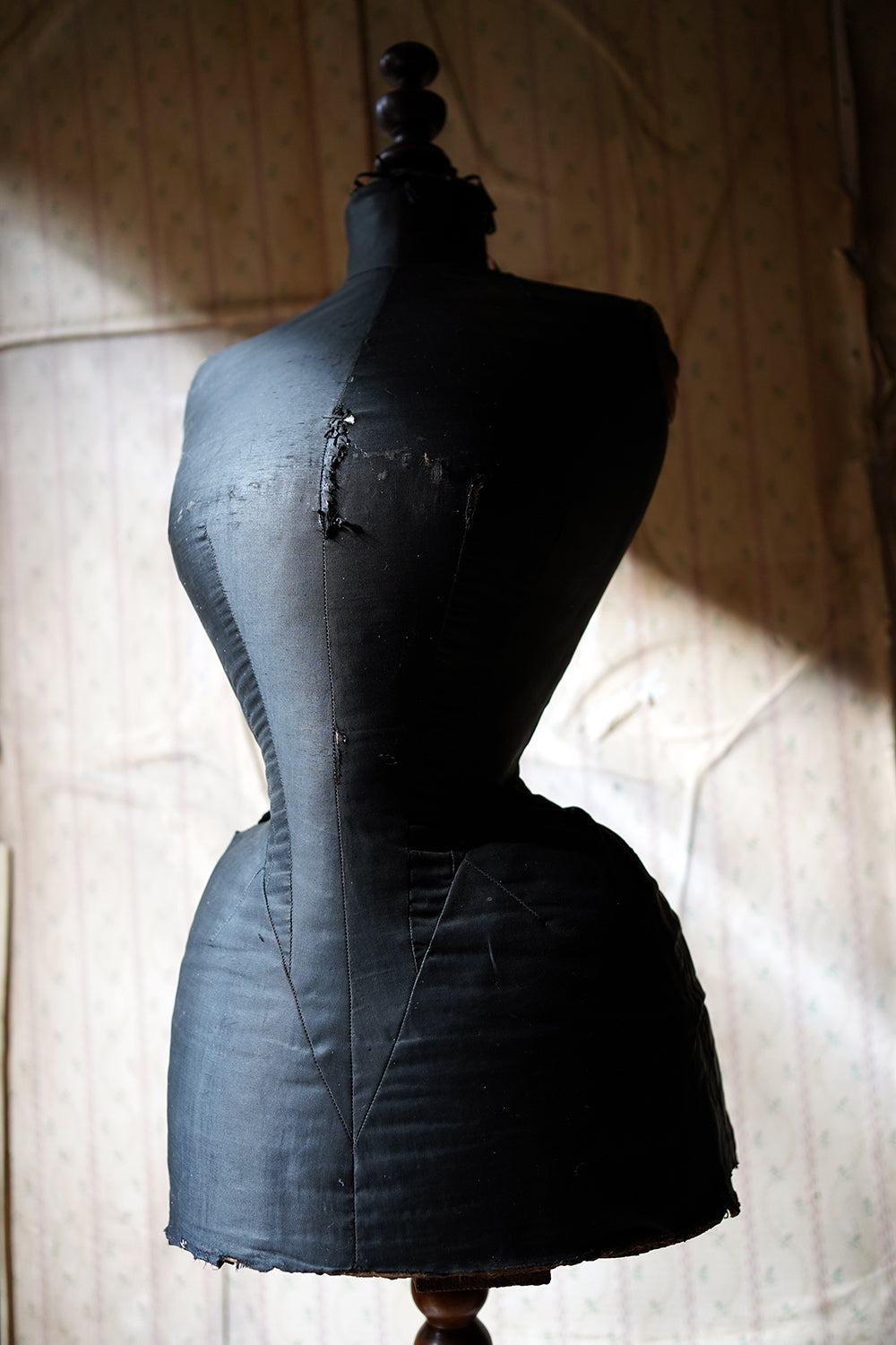 A Good Late Victorian Wasp-Waisted Shop Display Mannequin by Wells & Son, London