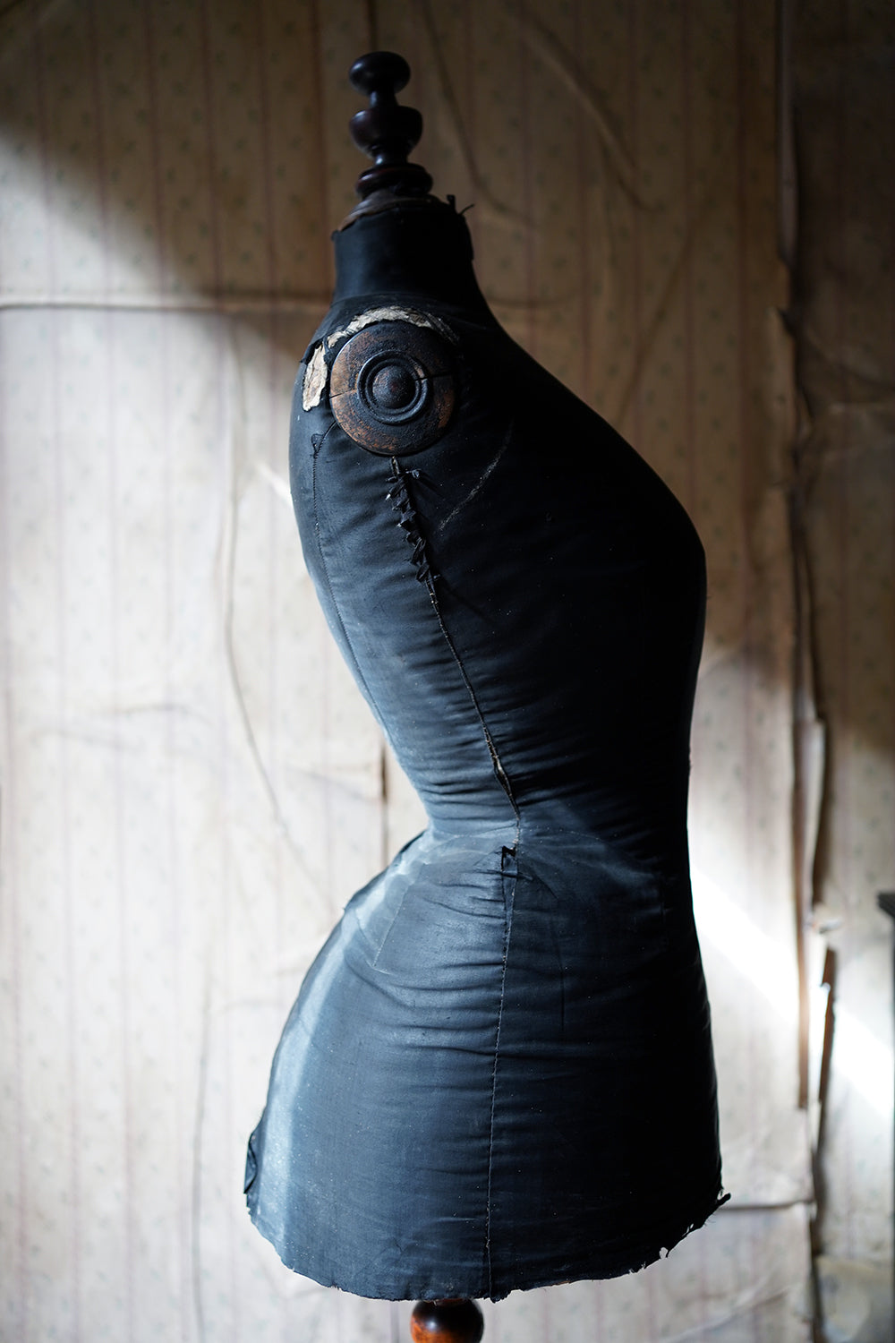 A Good Late Victorian Wasp-Waisted Shop Display Mannequin by Wells & Son, London