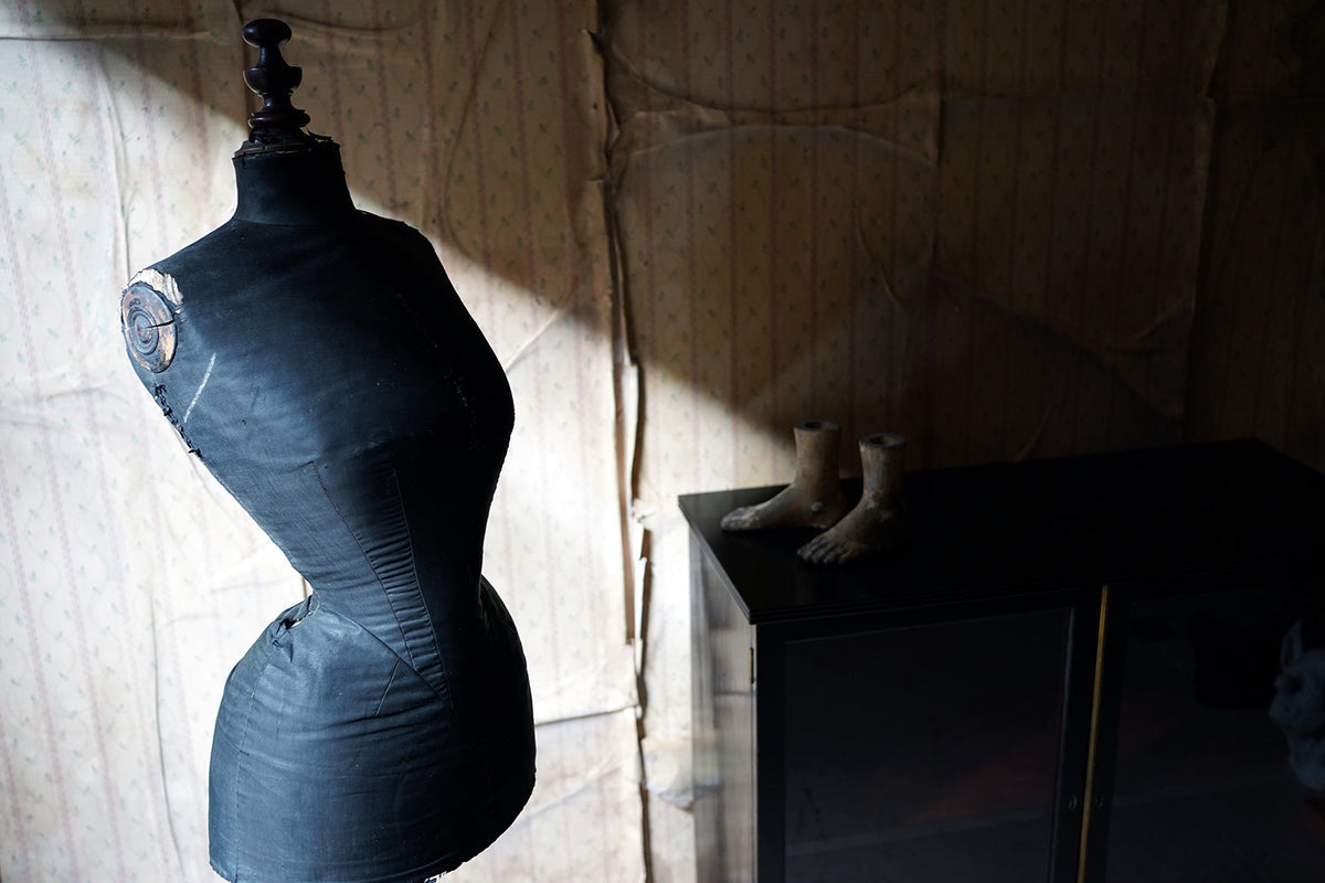 A Good Late Victorian Wasp-Waisted Shop Display Mannequin by Wells & Son, London