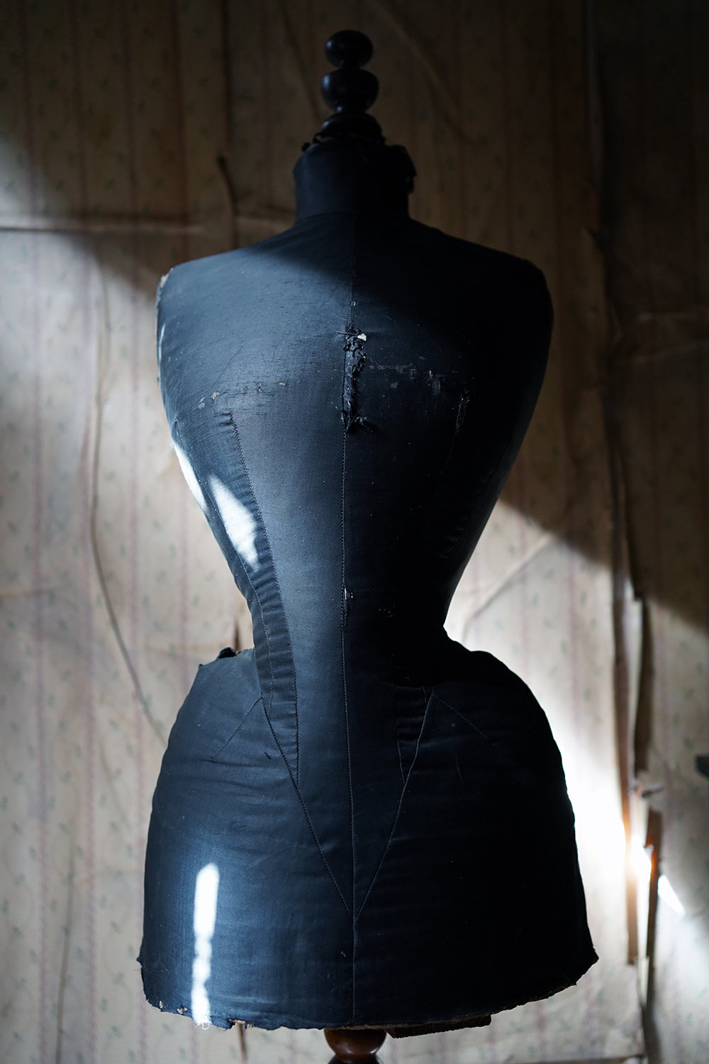 A Good Late Victorian Wasp-Waisted Shop Display Mannequin by Wells & Son, London
