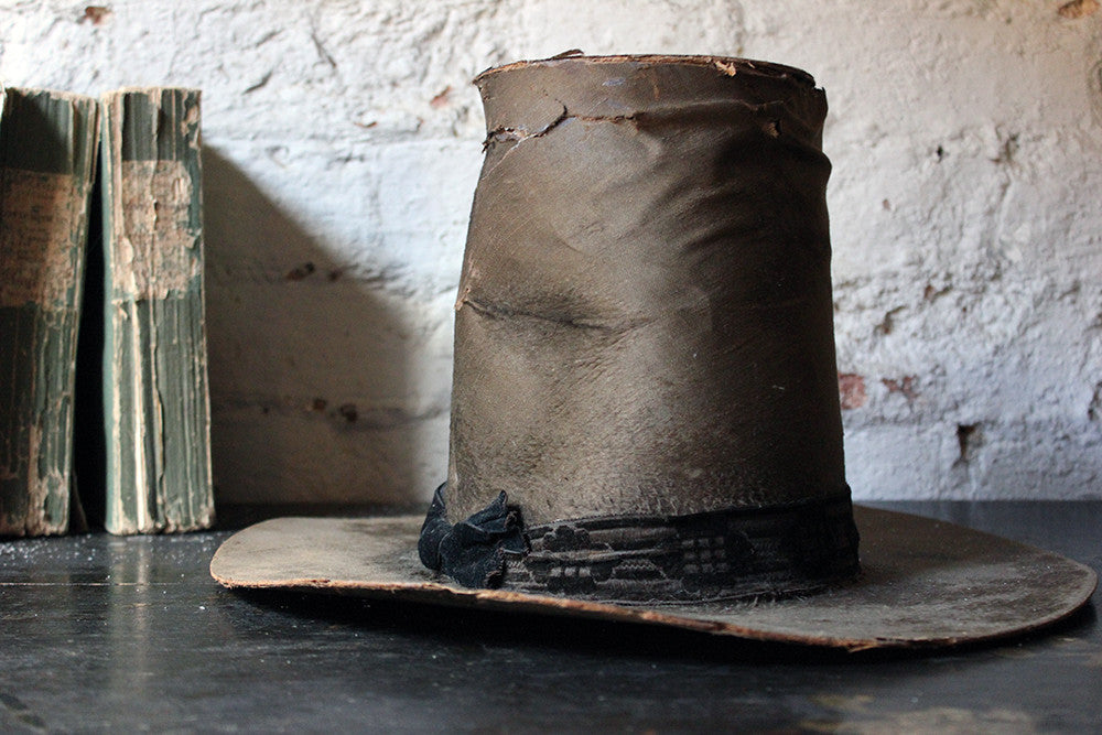 A Glorious Mid-19thC Ladies Silk Welsh Hat 'Het Gymreig' by 'Carver & Co late Dale & Co' c.1850