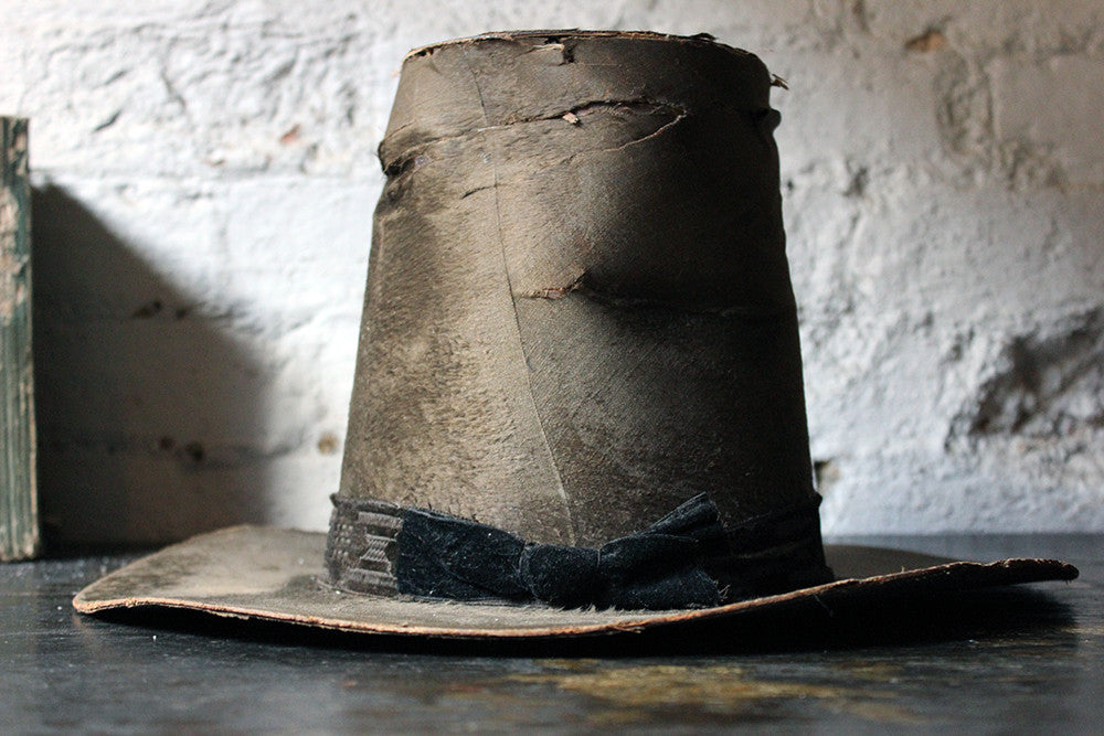 A Glorious Mid-19thC Ladies Silk Welsh Hat 'Het Gymreig' by 'Carver & Co late Dale & Co' c.1850