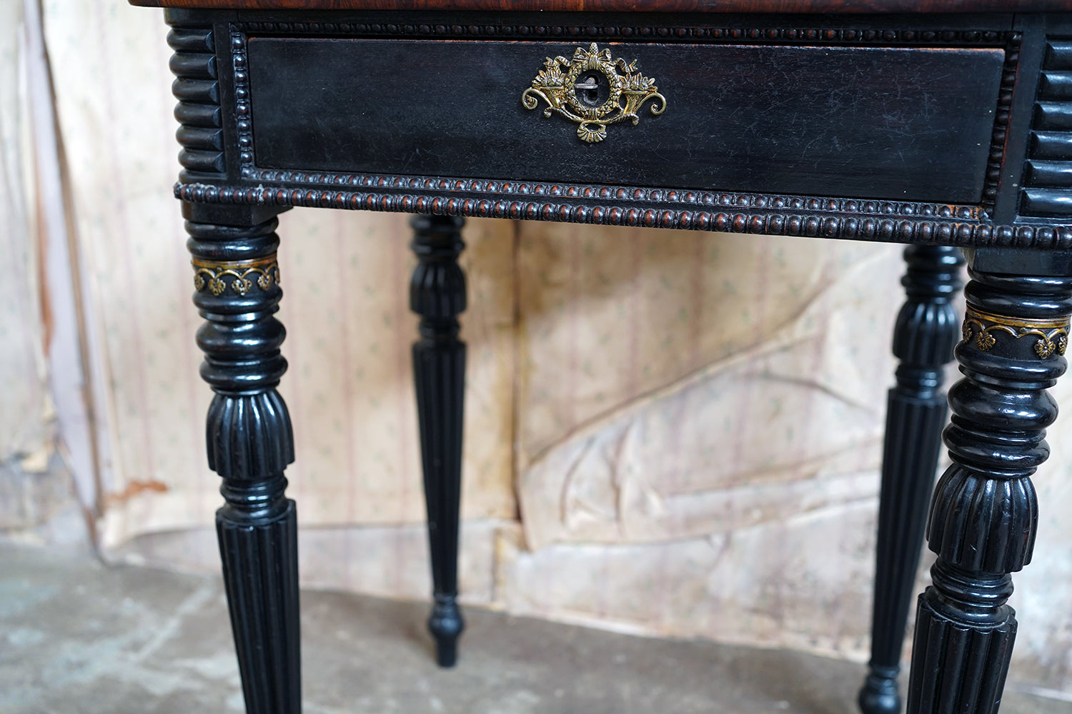 A Fine Late Regency/William IV Period Rosewood & Ebonised Side Table c.1825-35