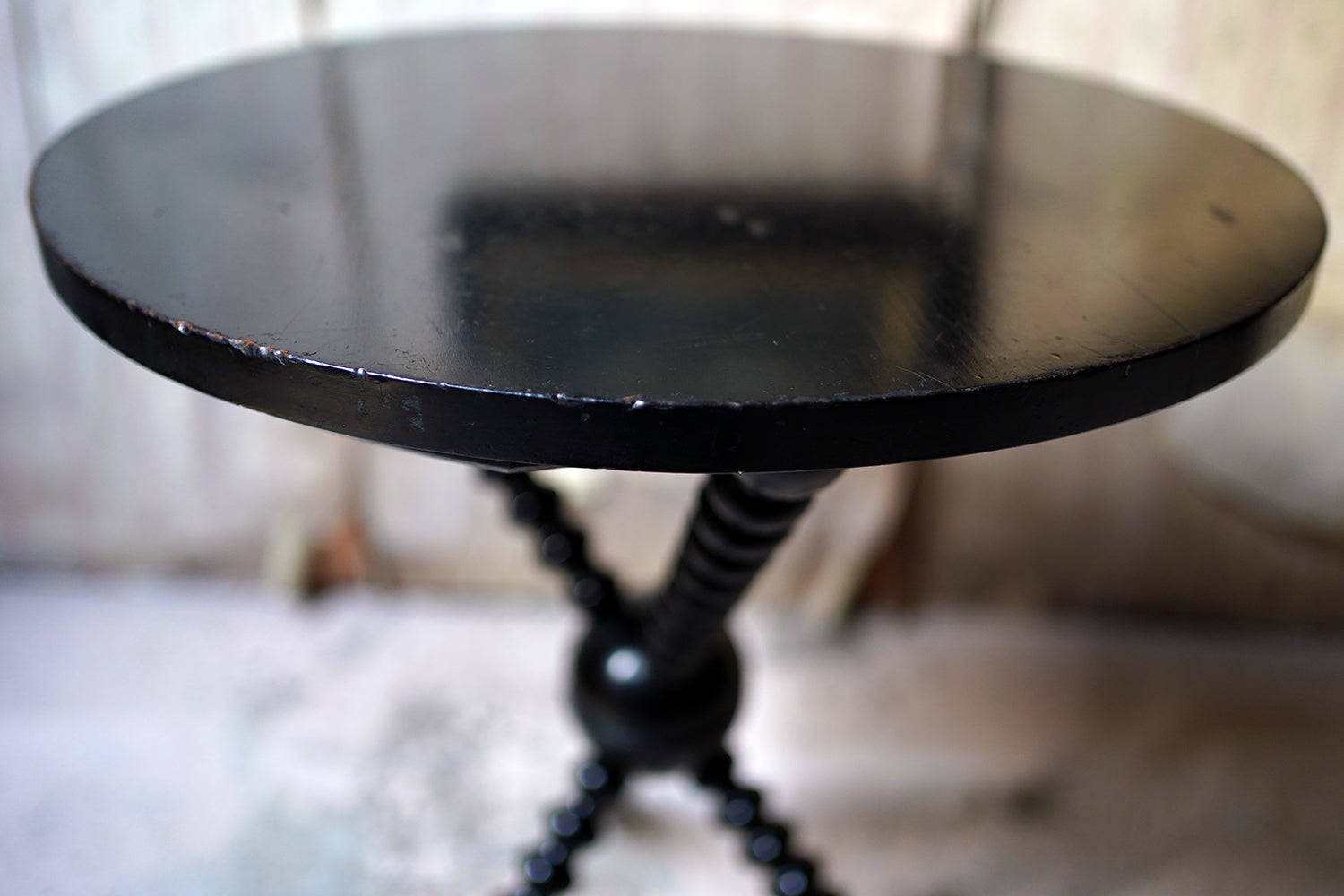 A Good Quality Late 19thC Ebonised Aesthetic Movement Ebonised Gypsy Table by Wylie & Lochhead